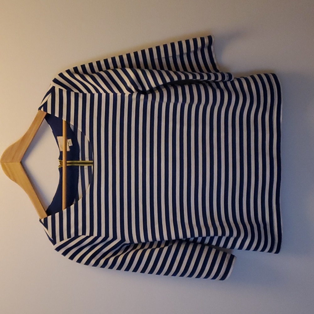 Anthropologie 9-his stcl brand top